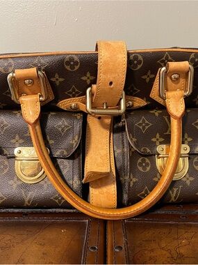 Louis Vuitton Manhattan GM, Monogram Canvas